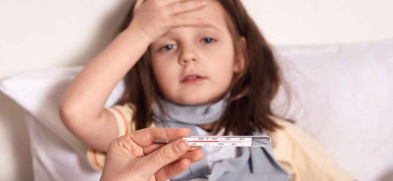 Çocuklarda Ateş Neden Olur? Evde Ateş Nasıl Düşürülür?